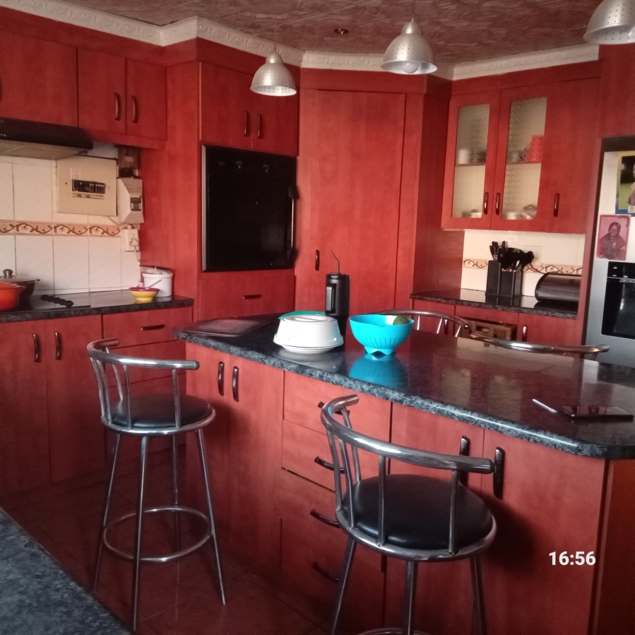 3 Bedroom Property for Sale in Oos Einde North West